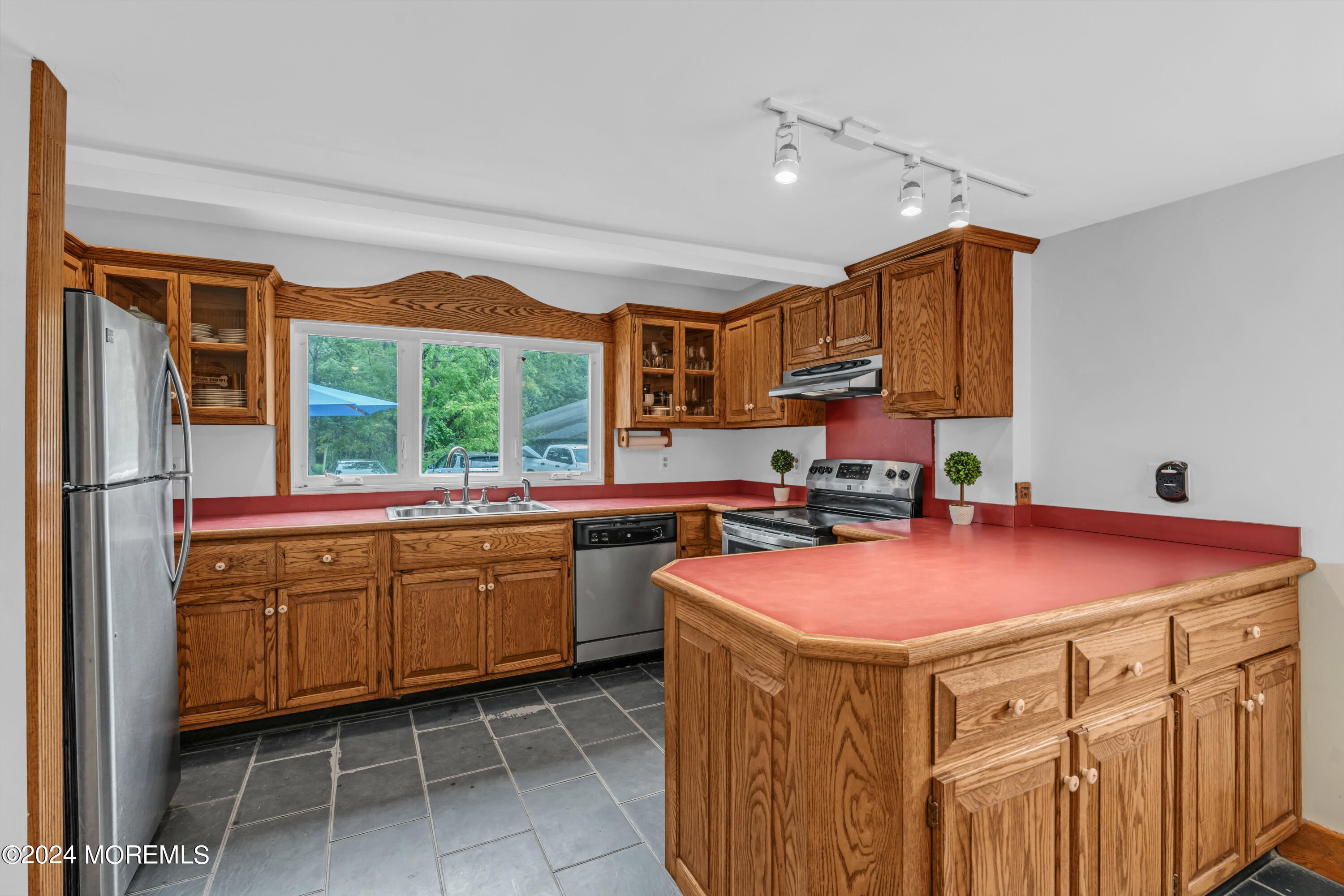 14 Maxim Road Howell NJ 07731
