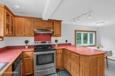 14 Maxim Road Howell NJ 07731