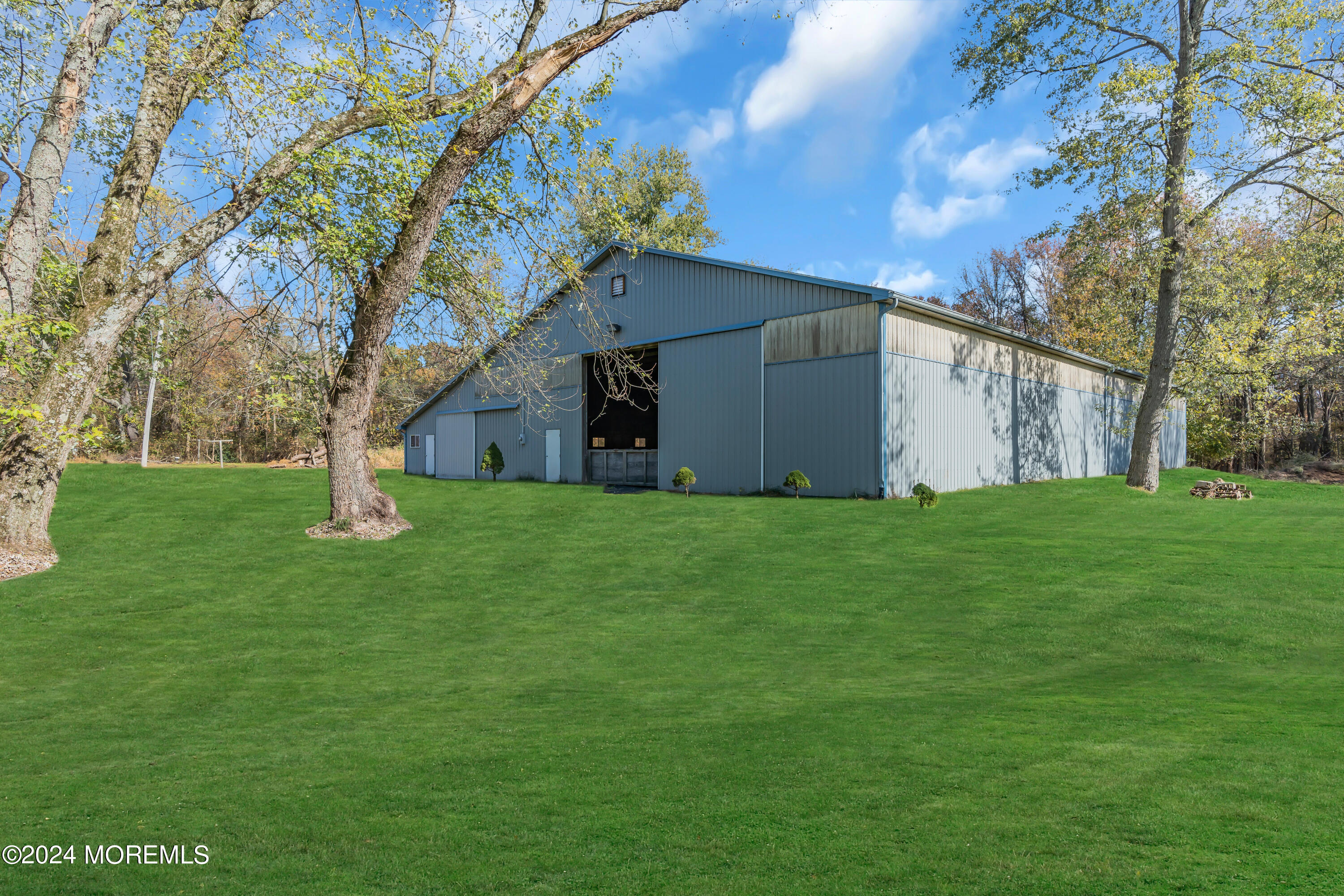 14 Maxim Road Howell NJ 07731