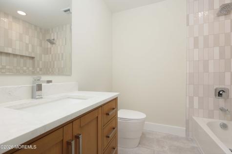 1 Dawn Way Toms River NJ 08757