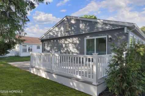 1 Dawn Way Toms River NJ 08757