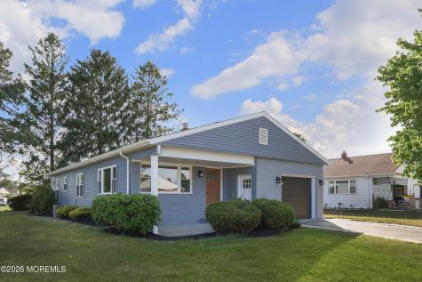 1 Dawn Way Toms River NJ 08757