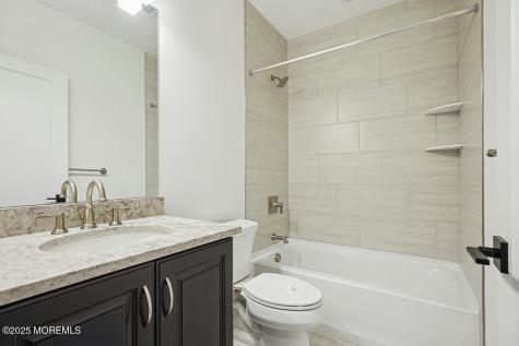 17 Colt Lane Manalapan NJ 07726