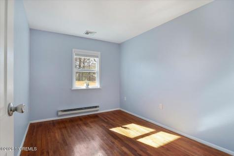 136 A Azalea Drive Whiting NJ 08759