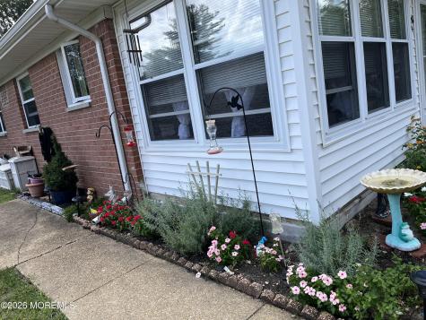 136 A Azalea Drive Whiting NJ 08759