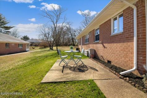 136 A Azalea Drive Whiting NJ 08759