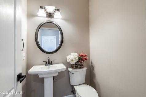 210 Rivers Glen Terrace Toms River NJ 08755