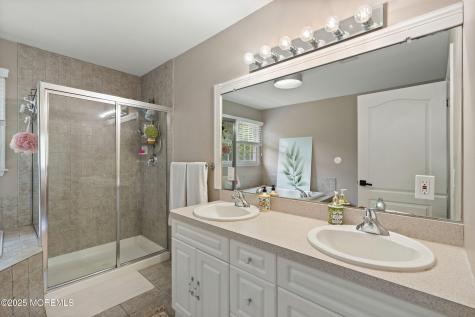210 Rivers Glen Terrace Toms River NJ 08755