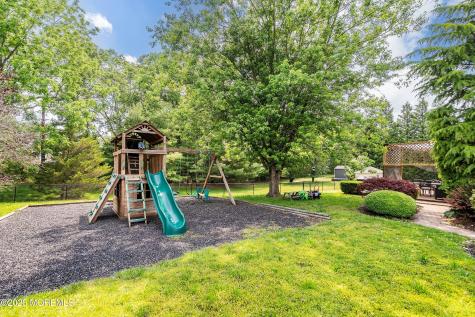 210 Rivers Glen Terrace Toms River NJ 08755