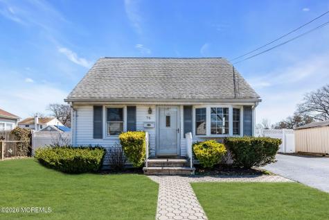 76 Compton Avenue Hazlet NJ 07734