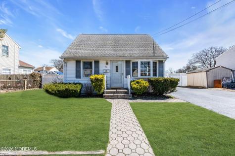 76 Compton Avenue Hazlet NJ 07734
