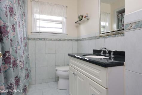 167 Crestview Drive Middletown NJ 07748