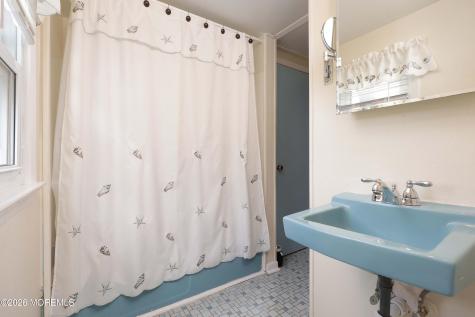 167 Crestview Drive Middletown NJ 07748