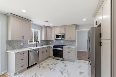 39 Blue Jay Drive Toms River NJ 08755
