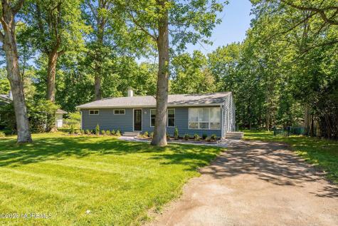 39 Blue Jay Drive Toms River NJ 08755