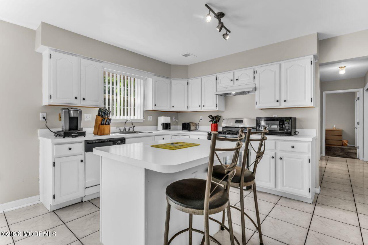 383 Meadowood Road Jackson NJ 08527