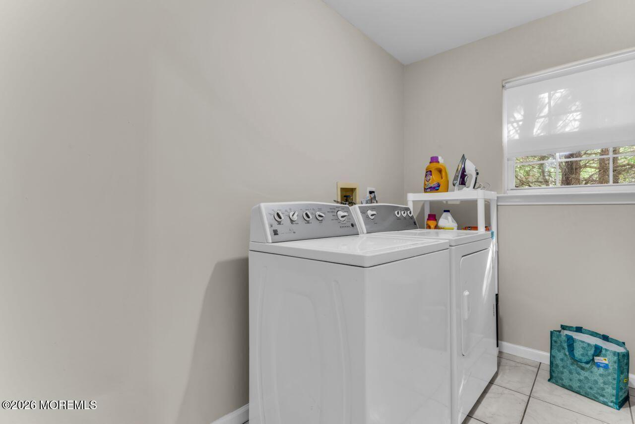383 Meadowood Road Jackson NJ 08527