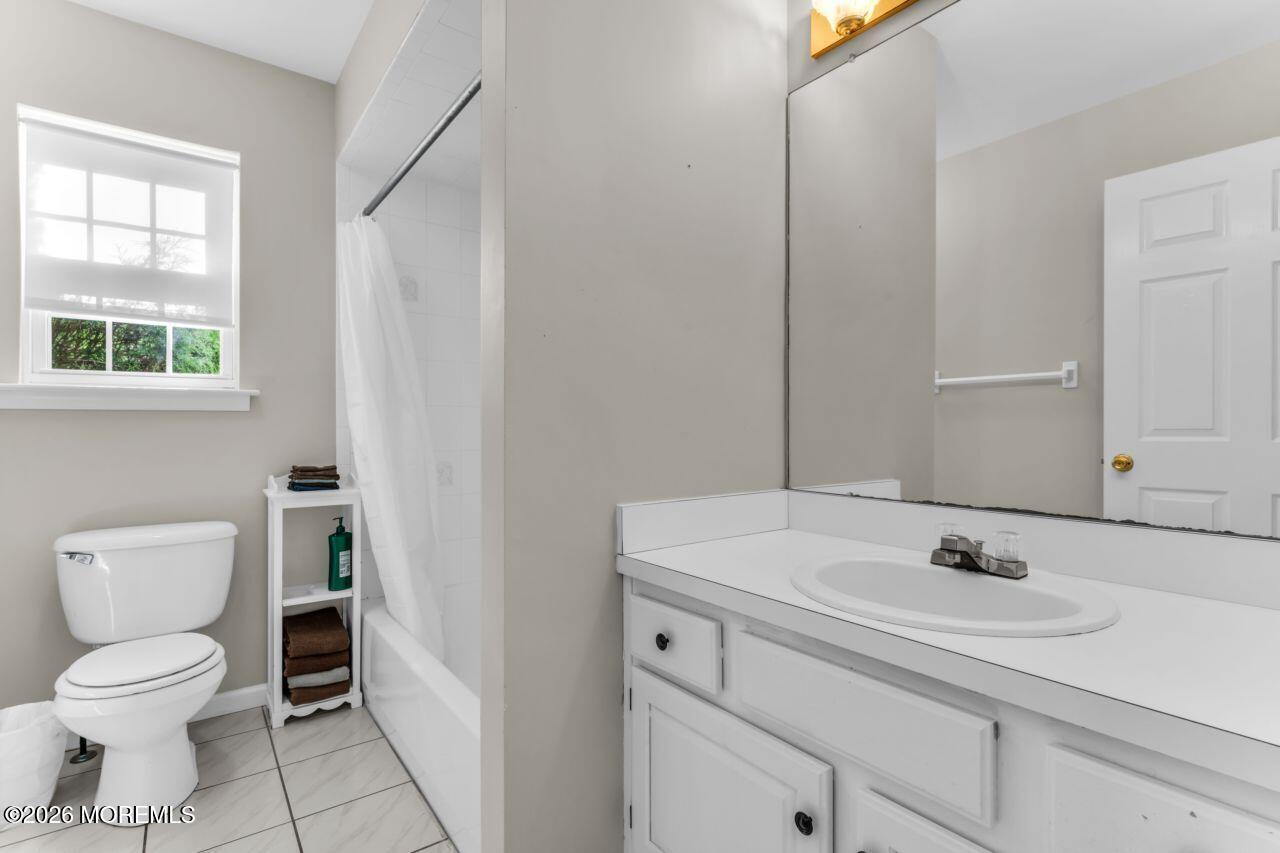 383 Meadowood Road Jackson NJ 08527