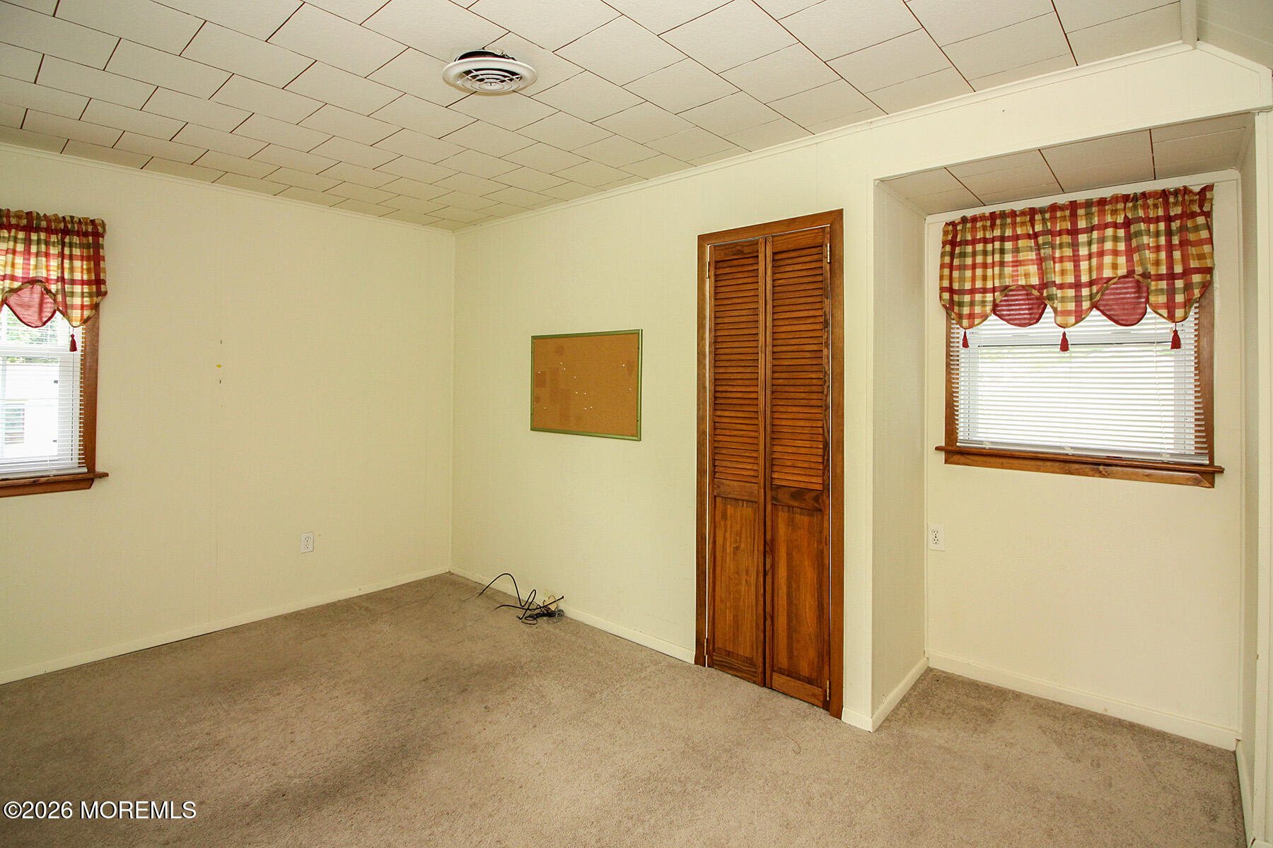 410 Middle Lane Howell NJ 07731