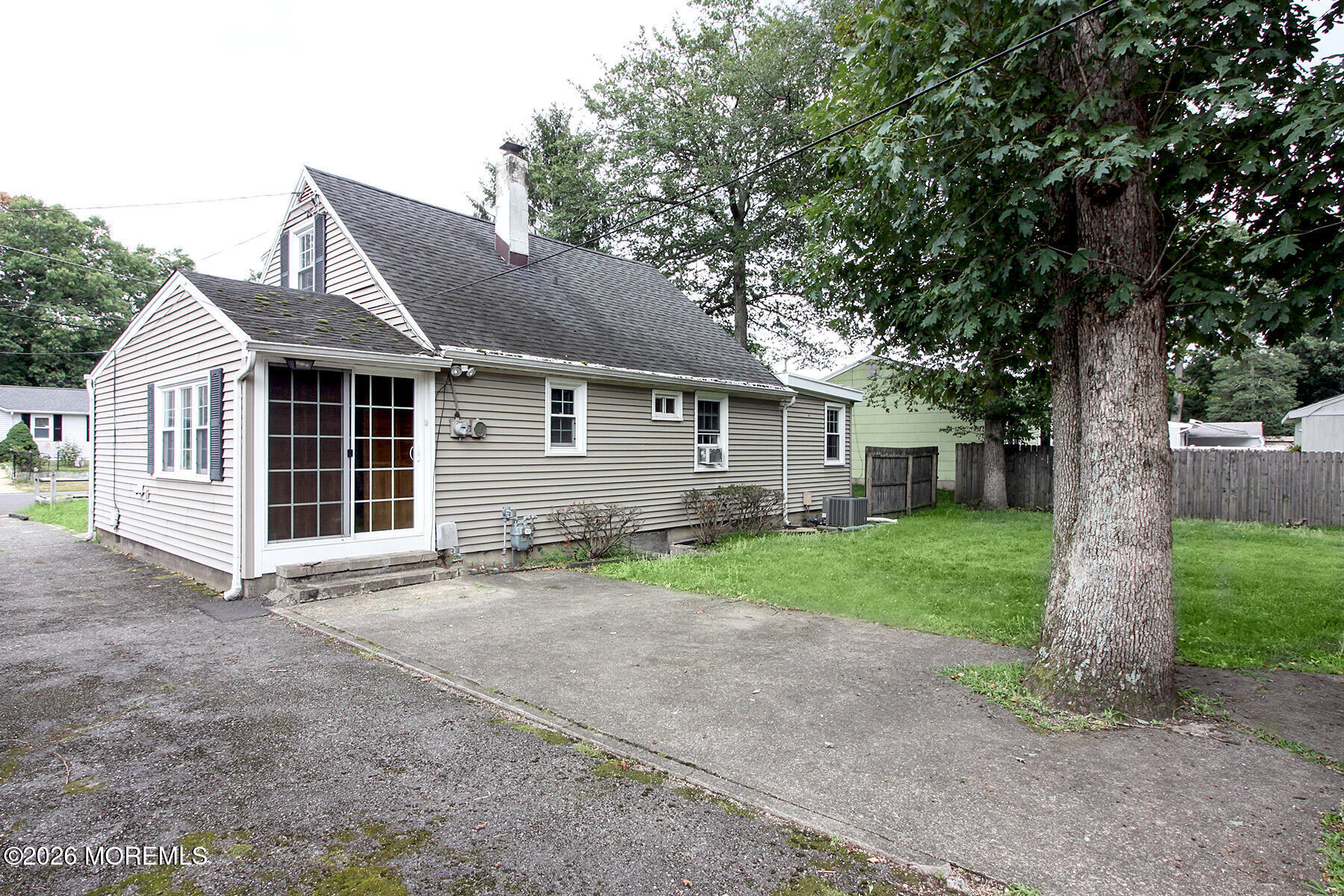410 Middle Lane Howell NJ 07731