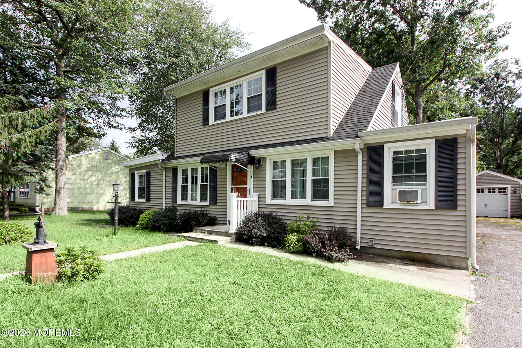 410 Middle Lane Howell NJ 07731