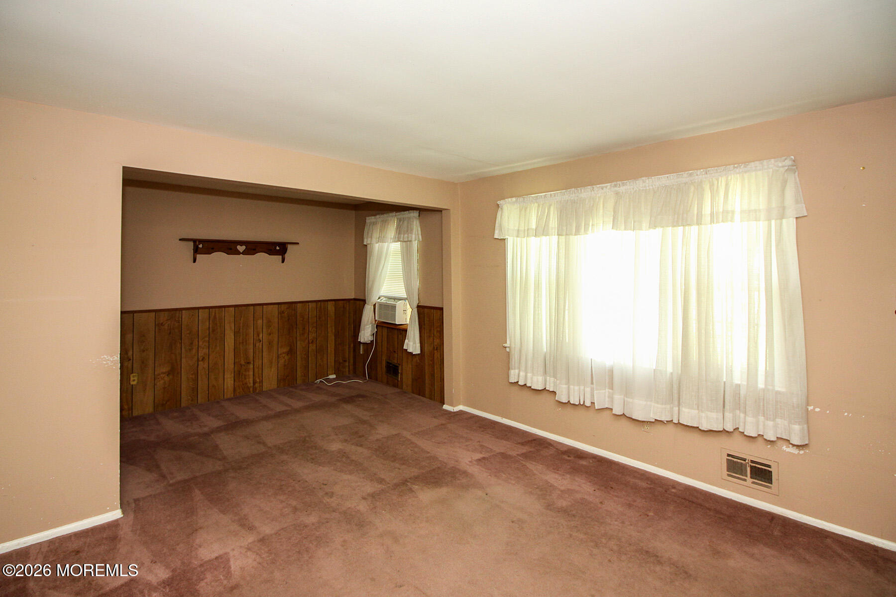 410 Middle Lane Howell NJ 07731
