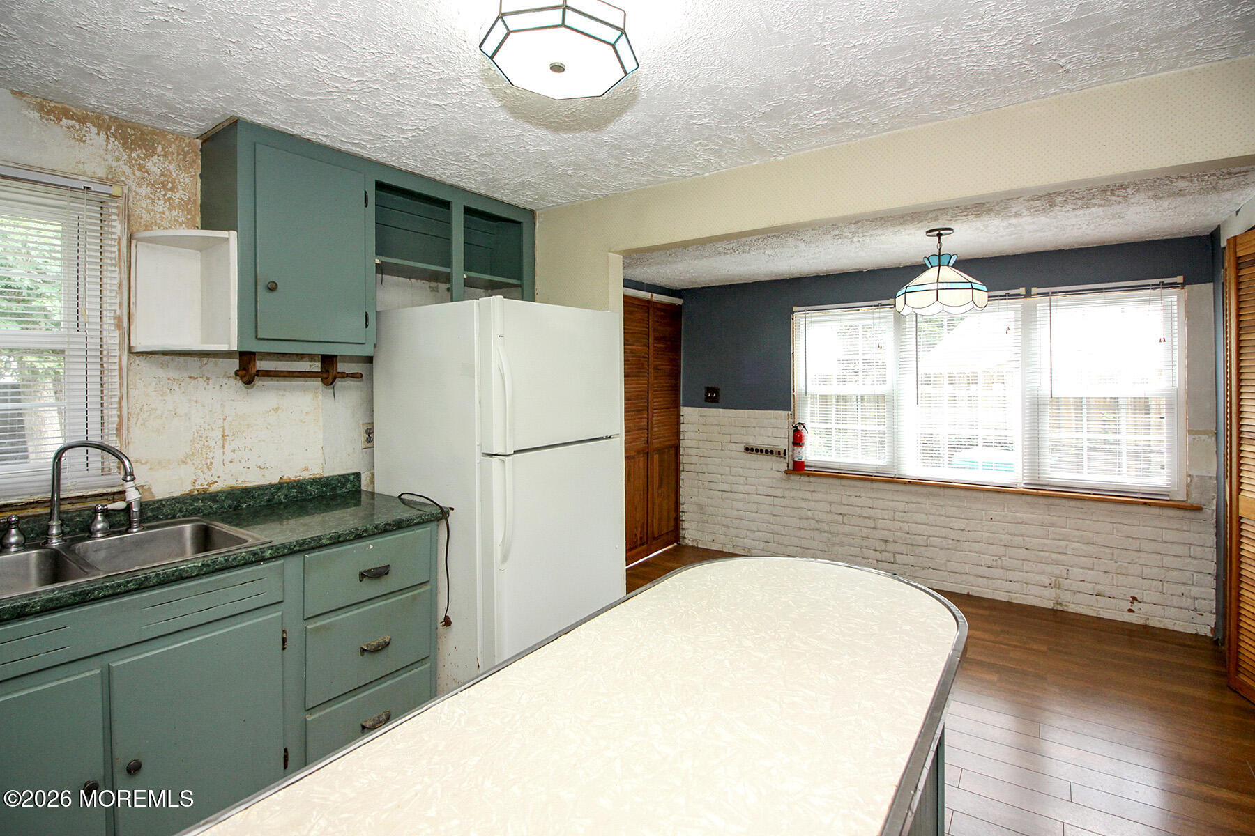 410 Middle Lane Howell NJ 07731