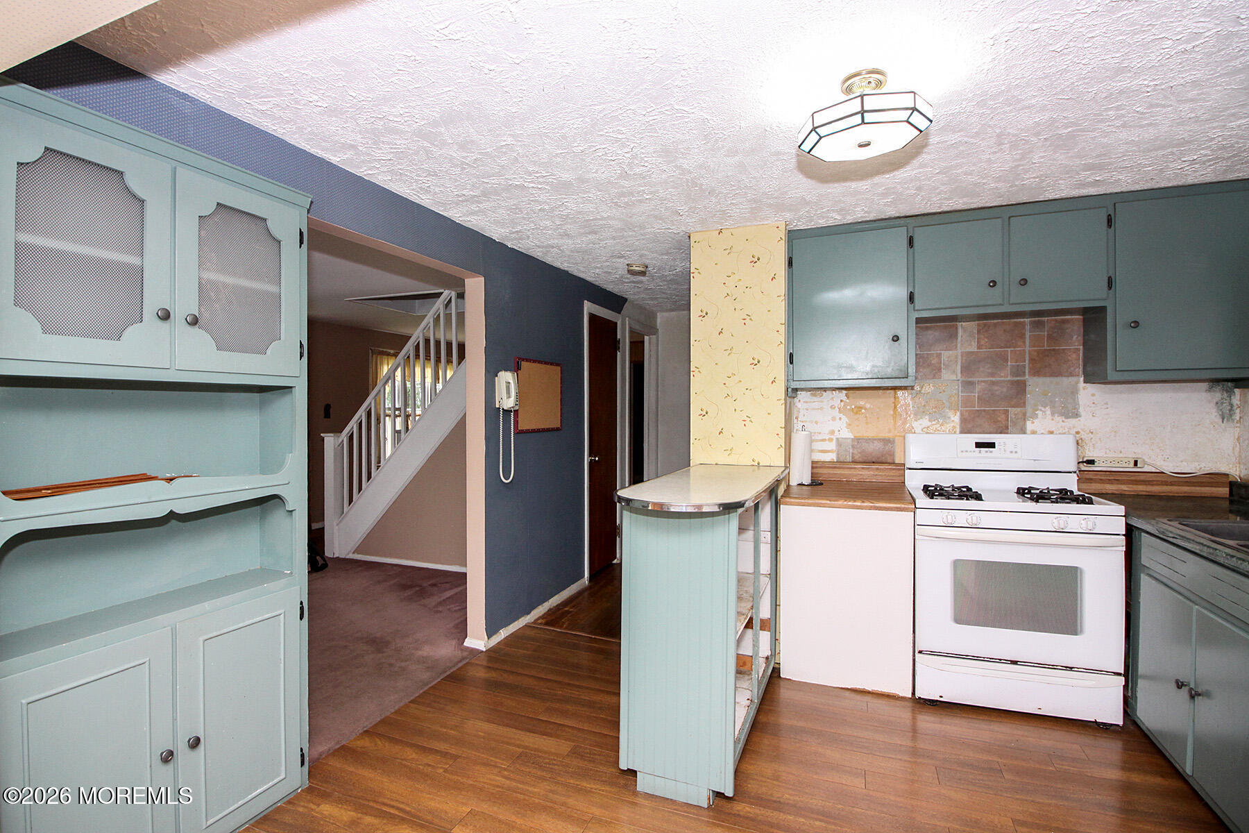 410 Middle Lane Howell NJ 07731