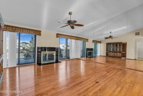 724 Newell Avenue Manahawkin NJ 08050