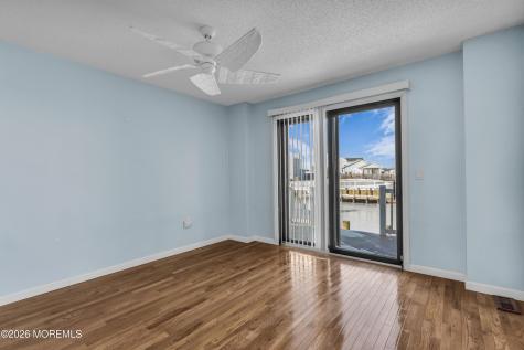 724 Newell Avenue Manahawkin NJ 08050