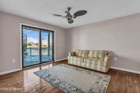 724 Newell Avenue Manahawkin NJ 08050
