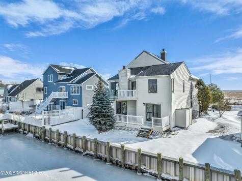 724 Newell Avenue Manahawkin NJ 08050