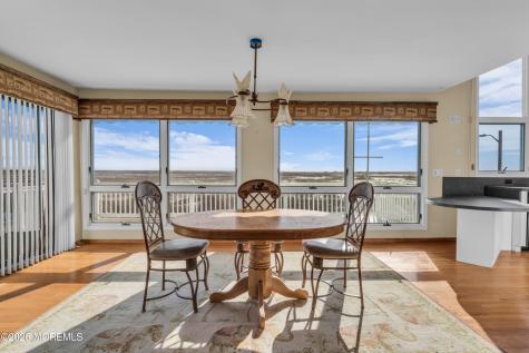 724 Newell Avenue Manahawkin NJ 08050