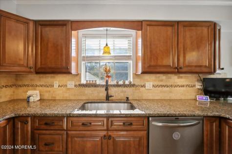 33 Bronia Street Howell NJ 07731