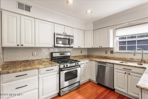42 Fairway Boulevard Monroe NJ 08831