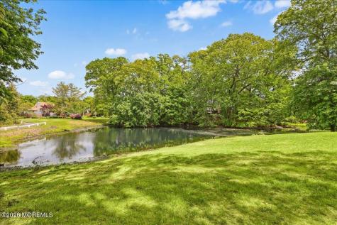 42 Fairway Boulevard Monroe NJ 08831