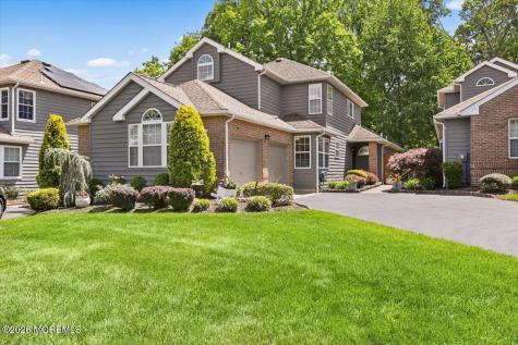 42 Fairway Boulevard Monroe NJ 08831