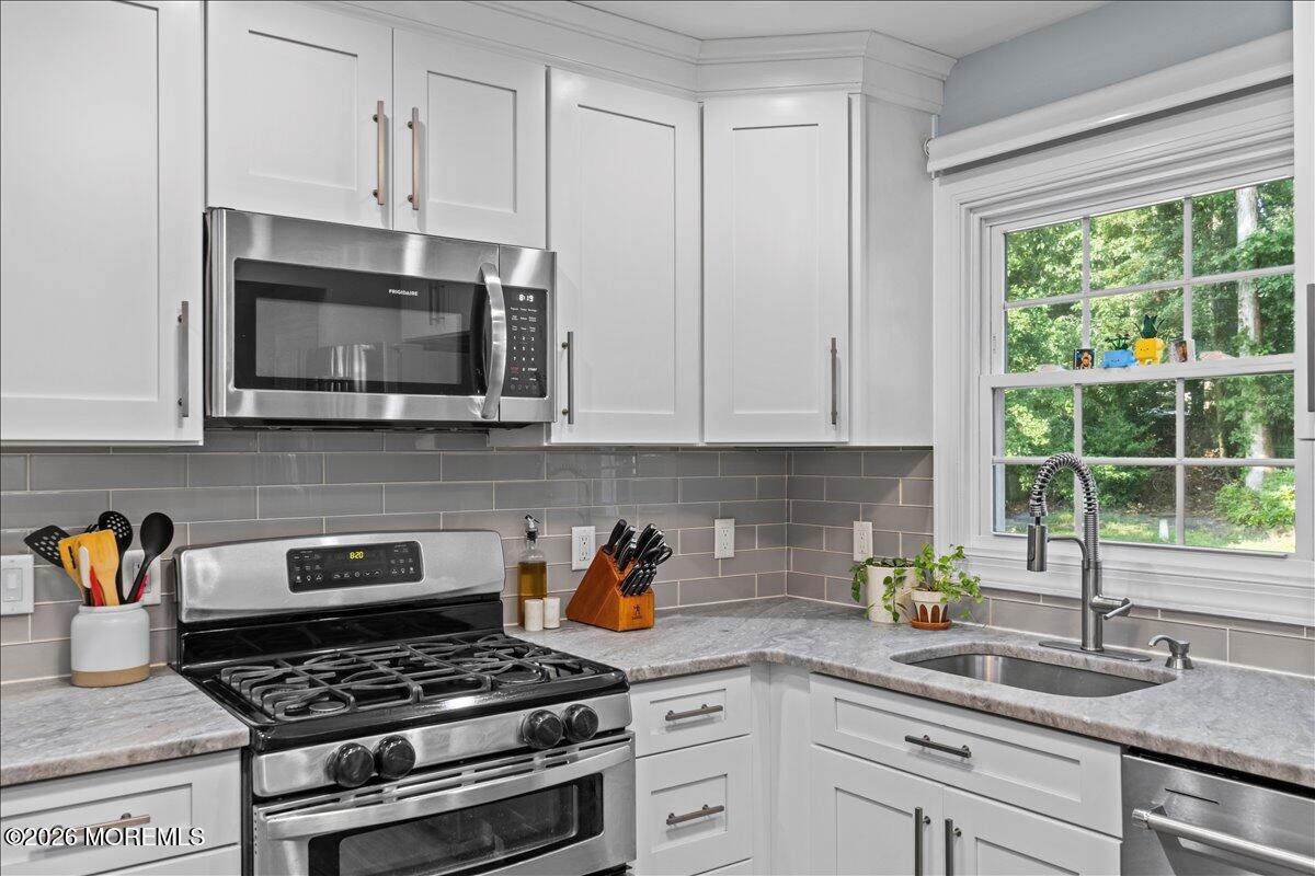 832 Bartlett Place Toms River NJ 08753