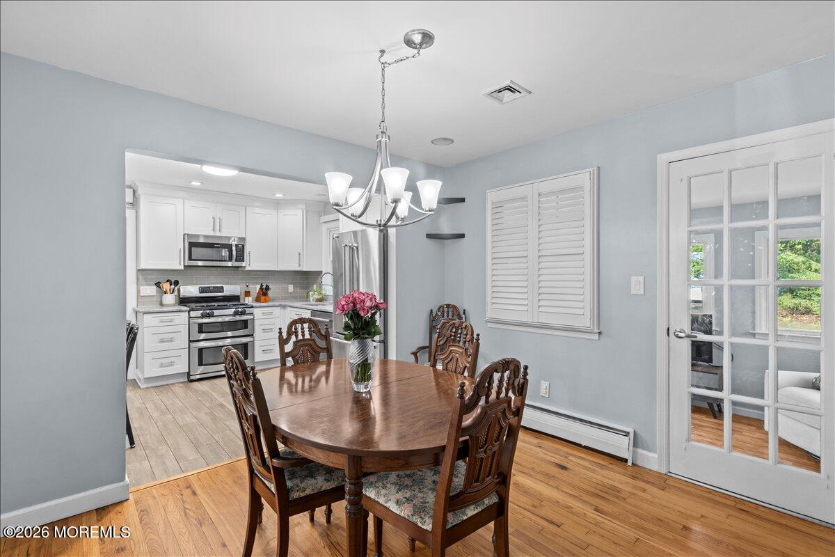 832 Bartlett Place Toms River NJ 08753