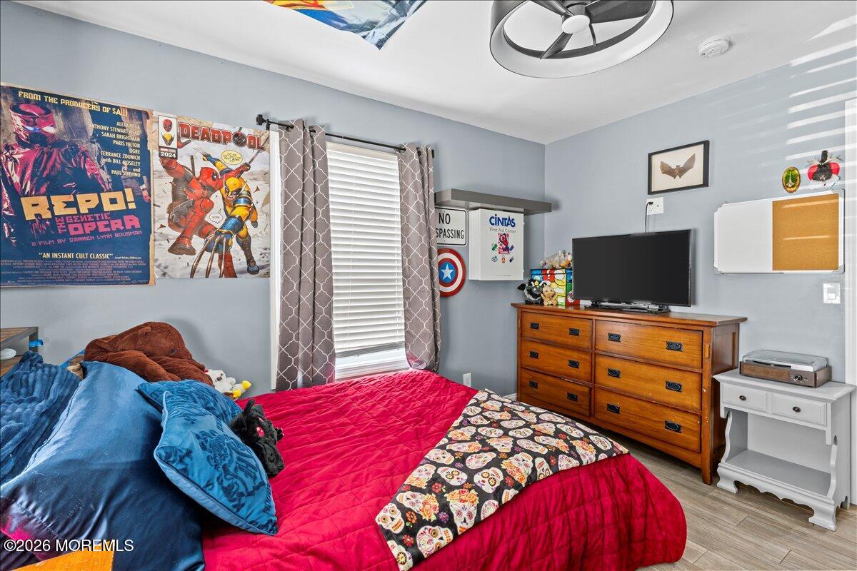 832 Bartlett Place Toms River NJ 08753