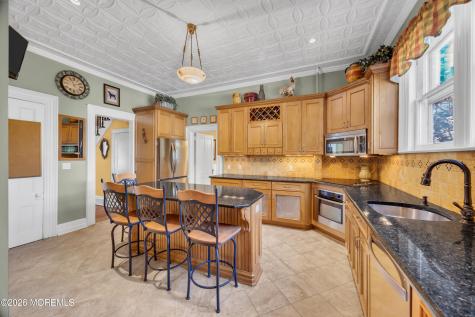 128 Green Street Woodbridge NJ 07095