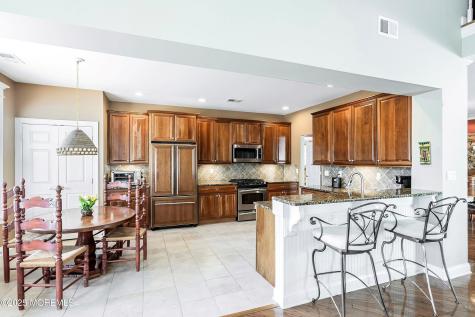 38 Tania Court Monroe NJ 08831
