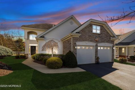 38 Tania Court Monroe NJ 08831