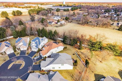 38 Tania Court Monroe NJ 08831