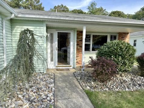 85 Lions Head Boulevard S Brick NJ 08723