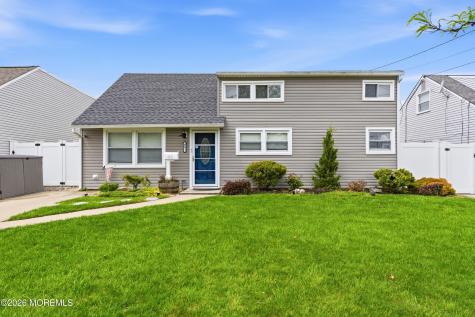 93 Marion Street Carteret NJ 07008