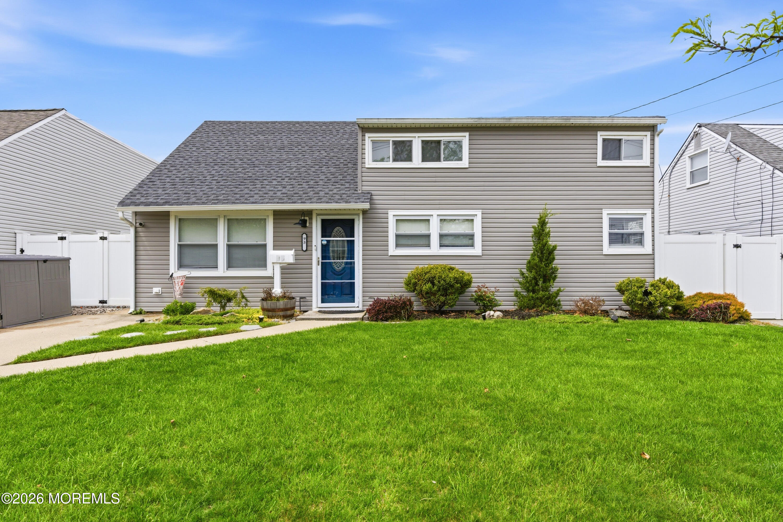 93 Marion Street Carteret NJ 07008