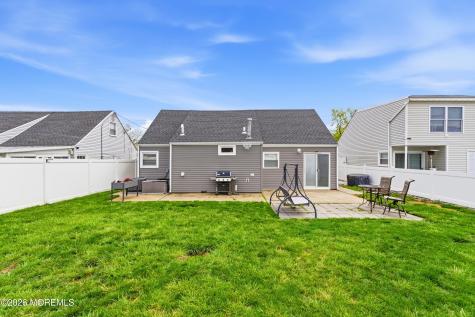 93 Marion Street Carteret NJ 07008