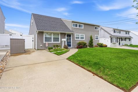 93 Marion Street Carteret NJ 07008