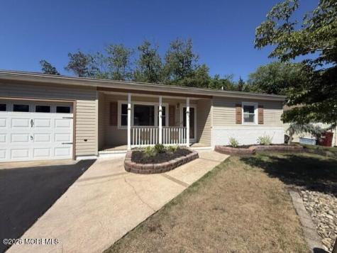 23 Stanford Drive Toms River NJ 08757